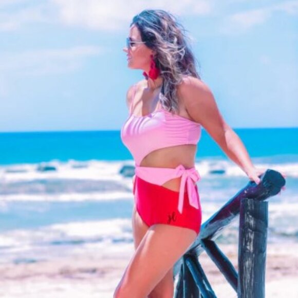 Heat Wave Side Tie One Piece Color Block Swimsuit - Picture 2 of 12